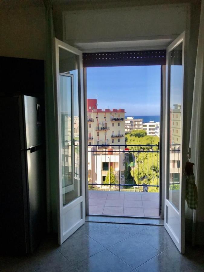 Casa Vacanza Nonna Adri โมโนโปลี ภายนอก รูปภาพ