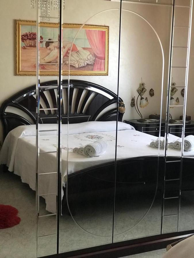 Casa Vacanza Nonna Adri โมโนโปลี ภายนอก รูปภาพ