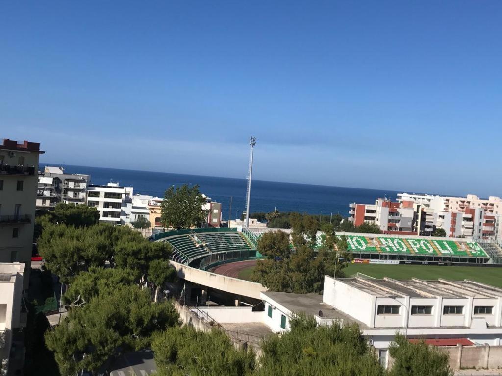 Casa Vacanza Nonna Adri โมโนโปลี ภายนอก รูปภาพ
